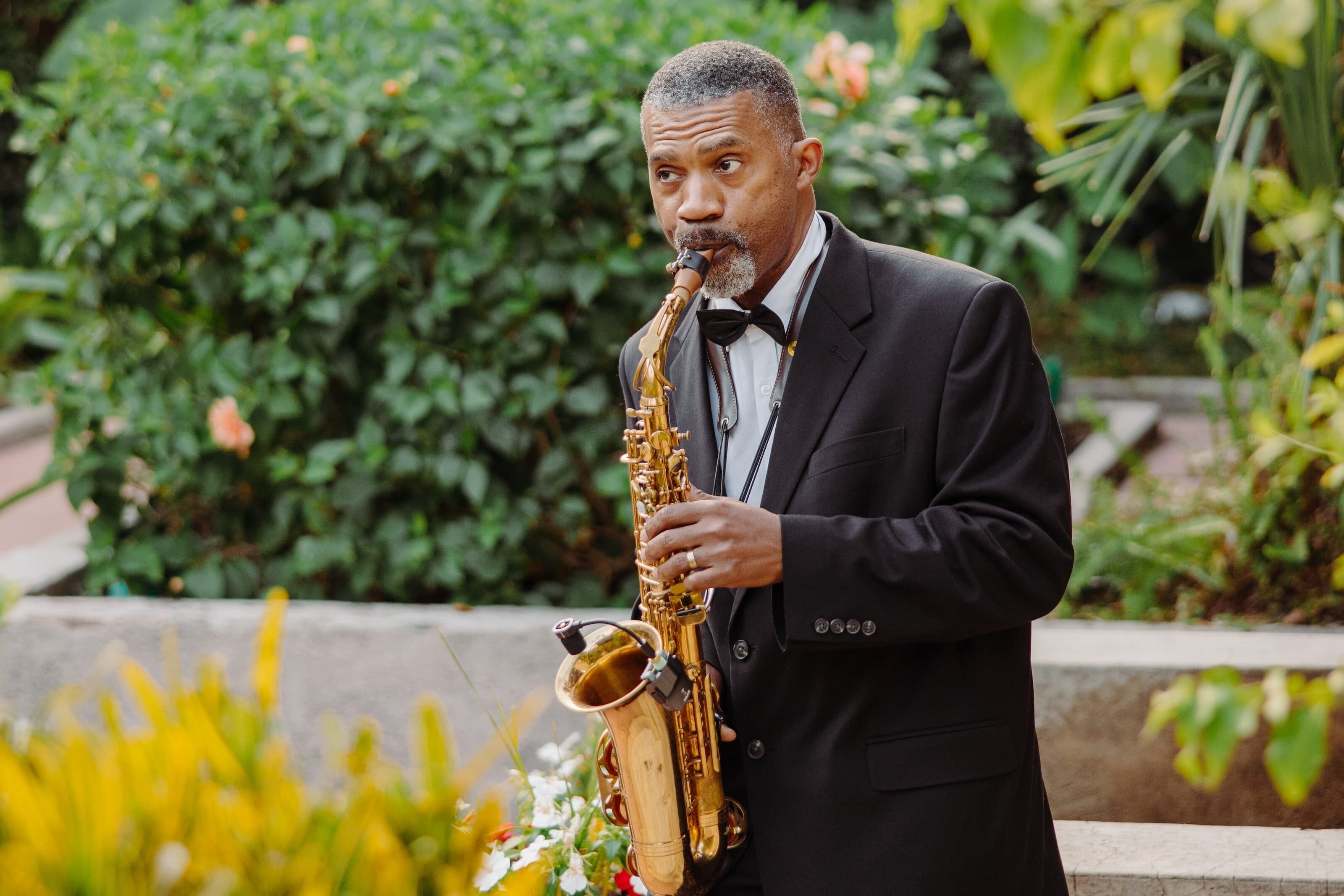 Jazz and saxophone wedding musician